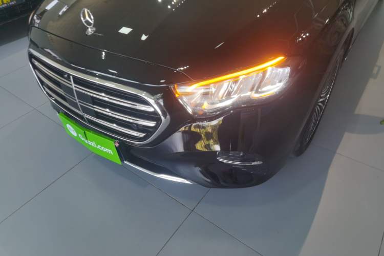 Used Mercedes-Benz E-Class 2024 Facelift E 260 L