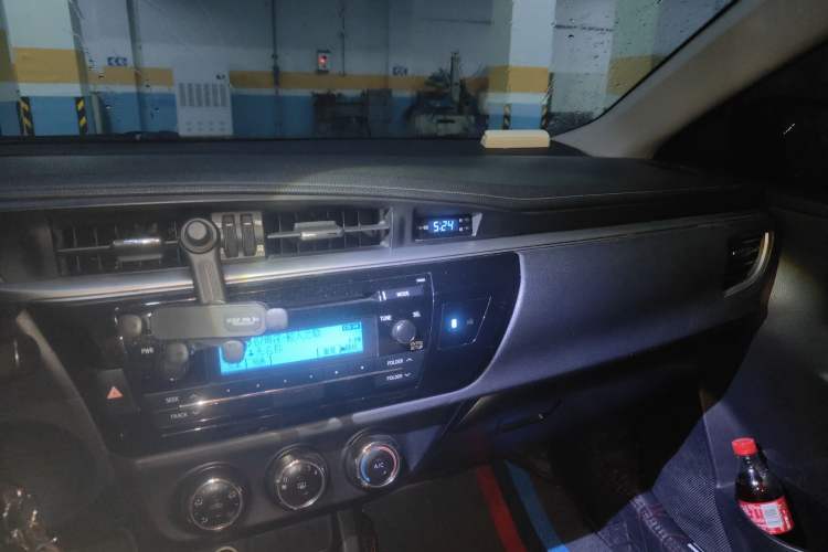 Used Toyota Levin 2016 1.6G-L CVT Leading Edition Audio And AC Panel