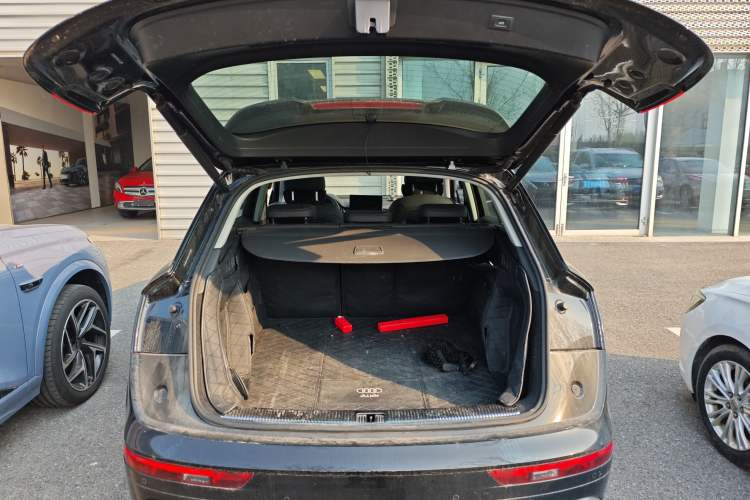 Used Audi Q5L 2022 40T Fashionable and Dynamic Model
