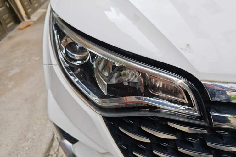 Used FAW Senya R7 2018 R7C 1.6L Manual Luxury Model
