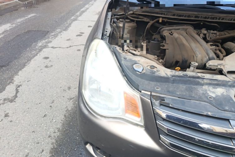 Used Nissan Sylphy 2012 Classic 1.6XE Manual Comfort Edition Right Front Headlight