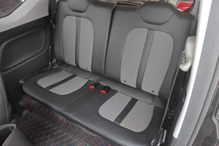 Used Wuling Hongguang MINIEV 2022 GAMEBOY 300km Enthusiast Model with Lithium Iron Phosphate Left Rear Seat