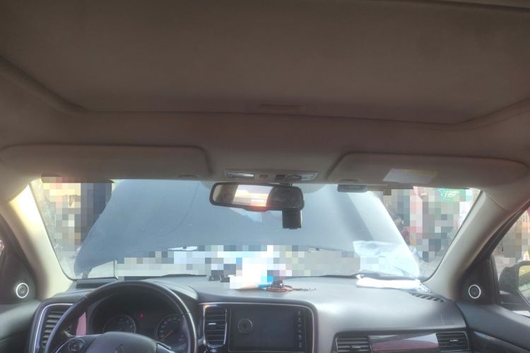 Used Mitsubishi Outlander 2018 2.0L Two-Wheel Drive Glory Edition 5 Seats
