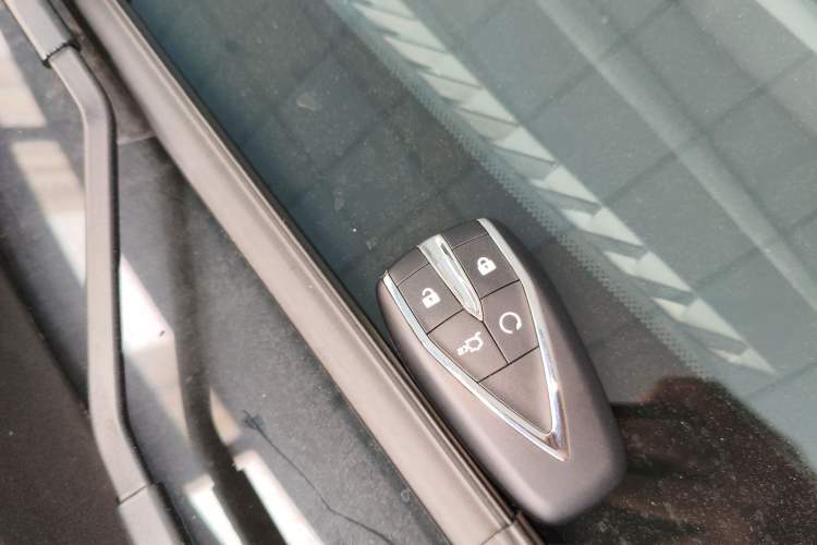 Used Changan Eado 2025 Blue Whale 1.5T 500Bar Prestige Model