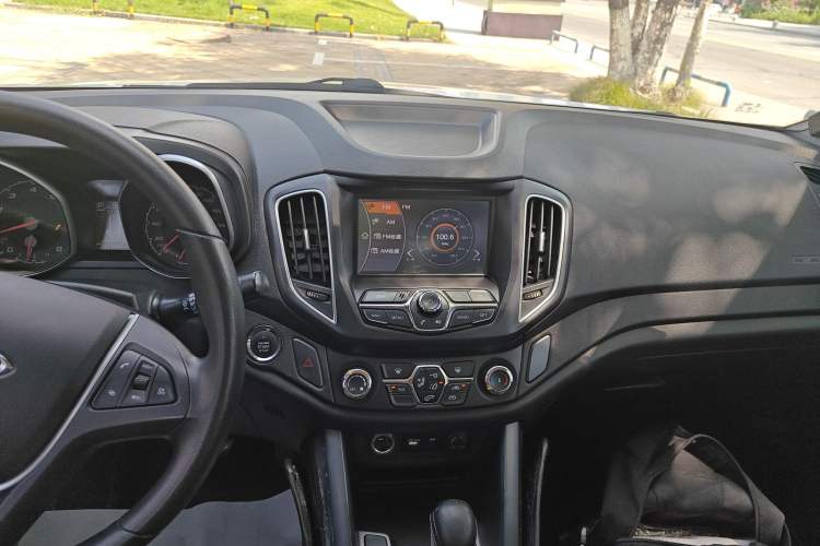 Used Chery Tiggo 5 2014 2.0L CVT Joyful Edition