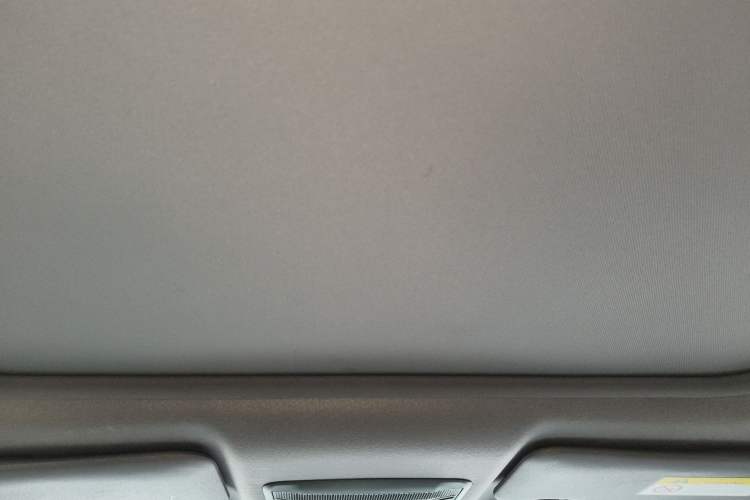 Used Honda XR-V 2017 1.8L EXi CVT Comfort Version Headliner