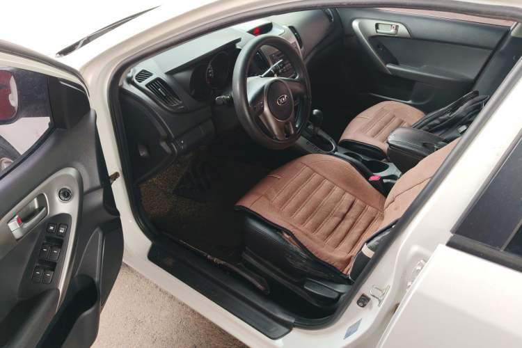 Used Kia Forte 2012 1.6L AT GL Commemorative Edition