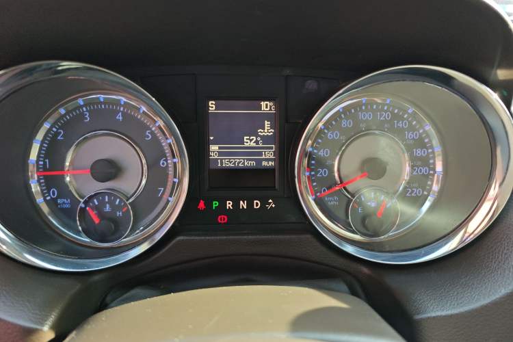 Used Chrysler Grand Voyager 2013 3.6L Luxury Edition Instrument Cluster