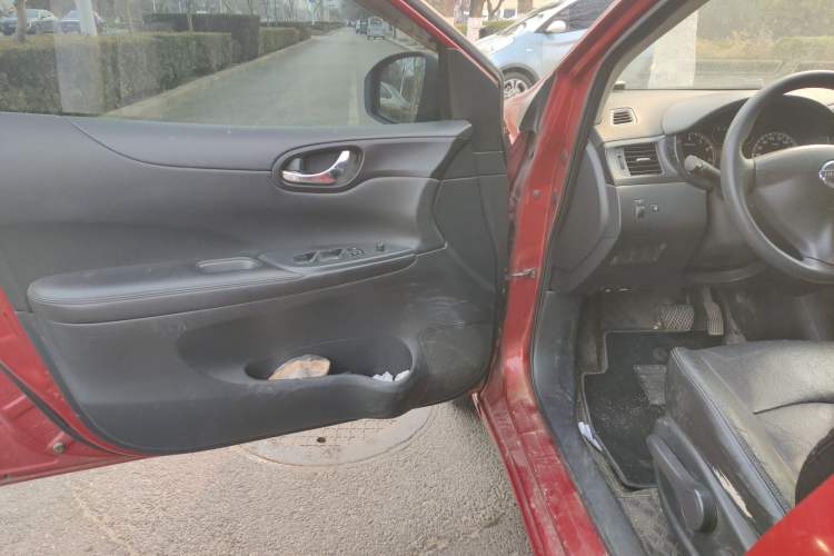 Used Nissan Tiida 2011 1.6L CVT Comfort Model
