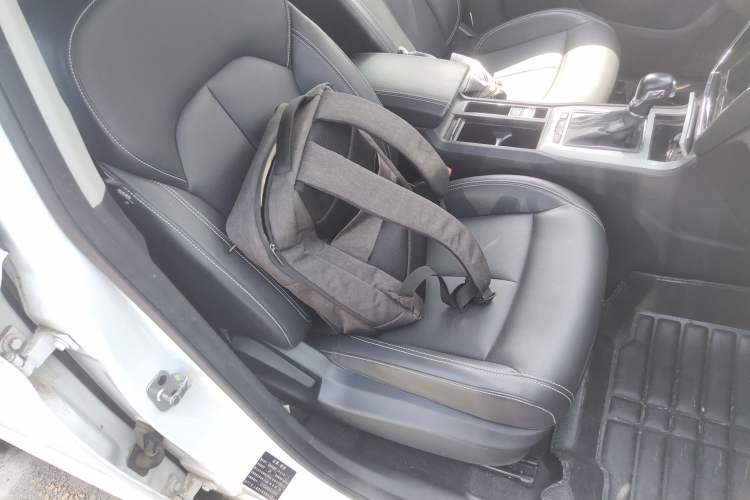 Used Roewe RX5 2018 20T Two-Wheel Drive Automatic Internet Smart Edition Right Front Seat