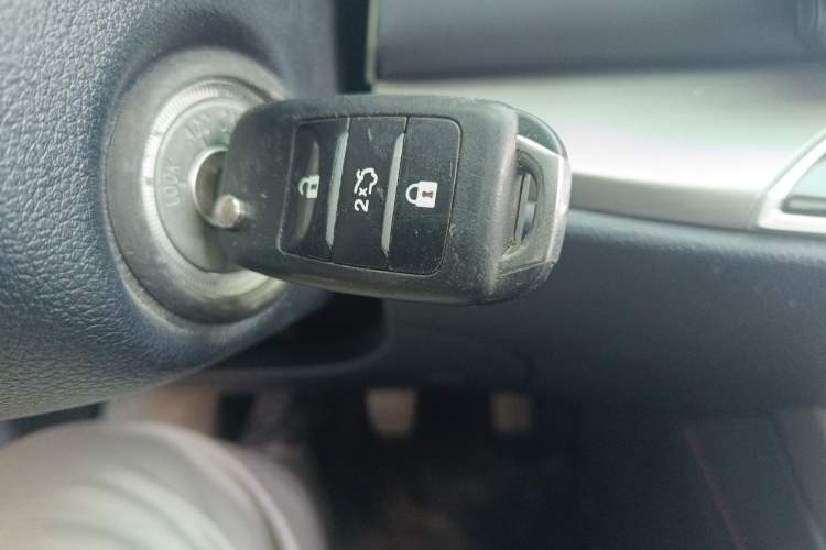 Used CHANGAN OSHAN X7 2020 1.5T Manual Luxury Version Interior 1