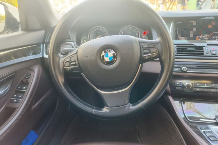 Used BMW 5 Series 2014 525Li Luxury Design Package
