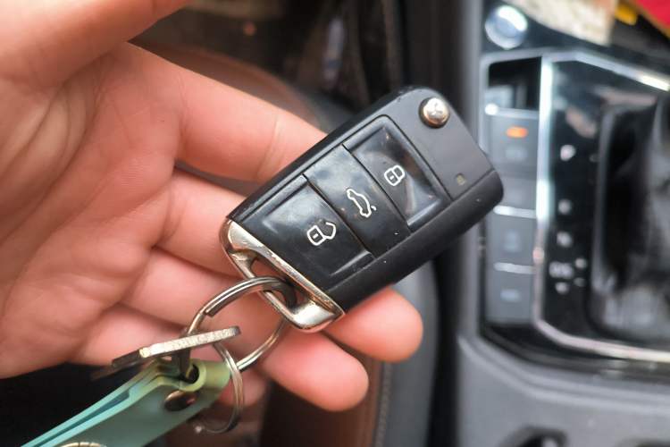 Used Volkswagen Lavida 2018 Hatchback 280TSI DSG Luxury Edition China V Standard Vehicle Key