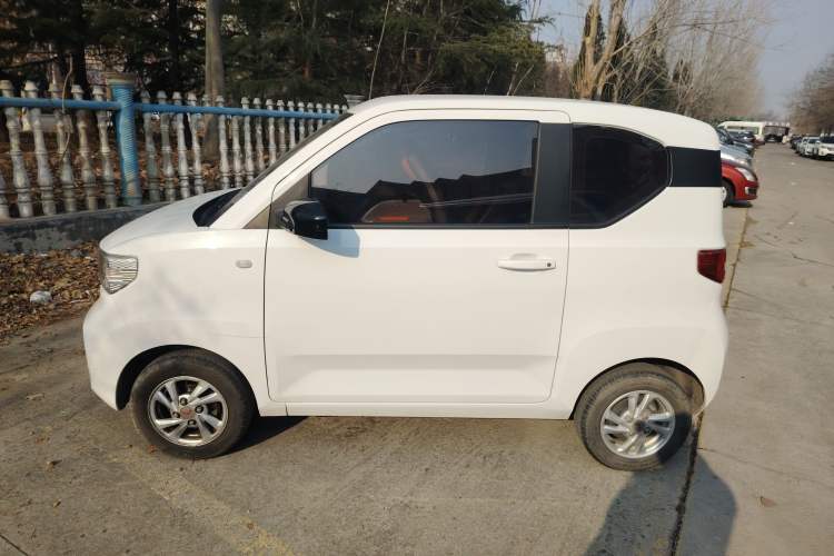 Used Wuling Hongguang MINIEV 2020 Lite Version Lithium Iron Phosphate
