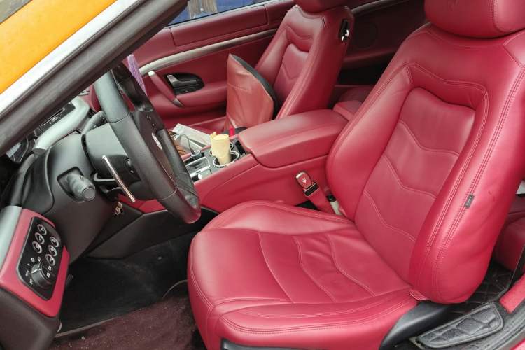 Used Maserati GranTurismo 2007 4.2L Standard Edition Left Front Seat