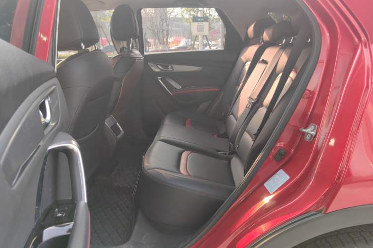 Used Changan CS55 2018 1.5T Manual Colorful Model China V Standard
