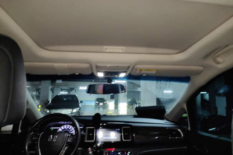 Used Honda Elysion 2016 2.4L Luxury Edition
