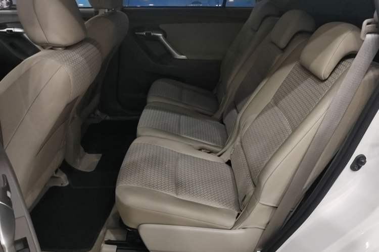 Used Toyota Verso 2015 180E CVT Crossover Edition
