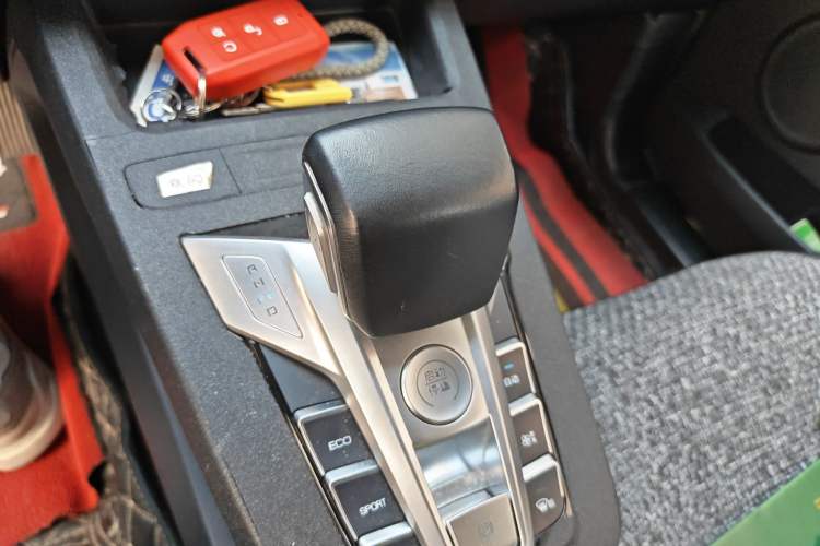 Used BYD Yuan New Energy 2019 EV535 Smart Connect Trendsetting Model
