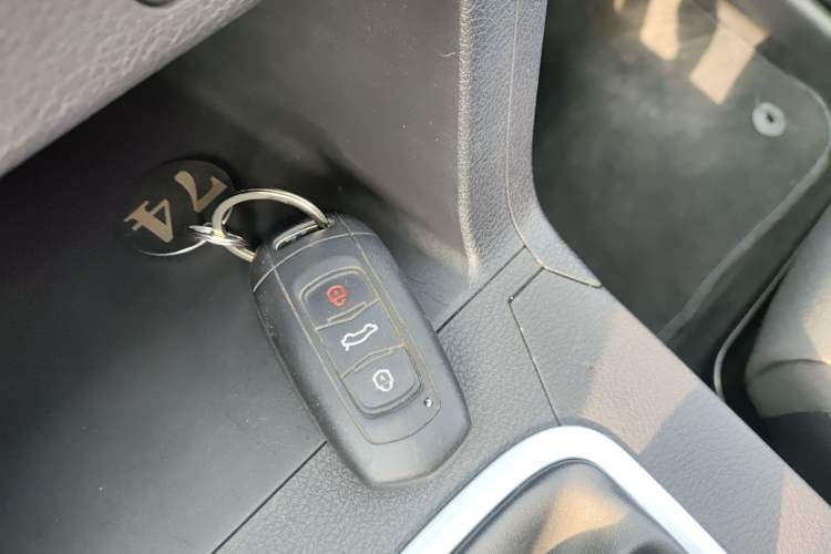 Used Geely Auto Vision X6 2020 1.4T Manual Comfort Model