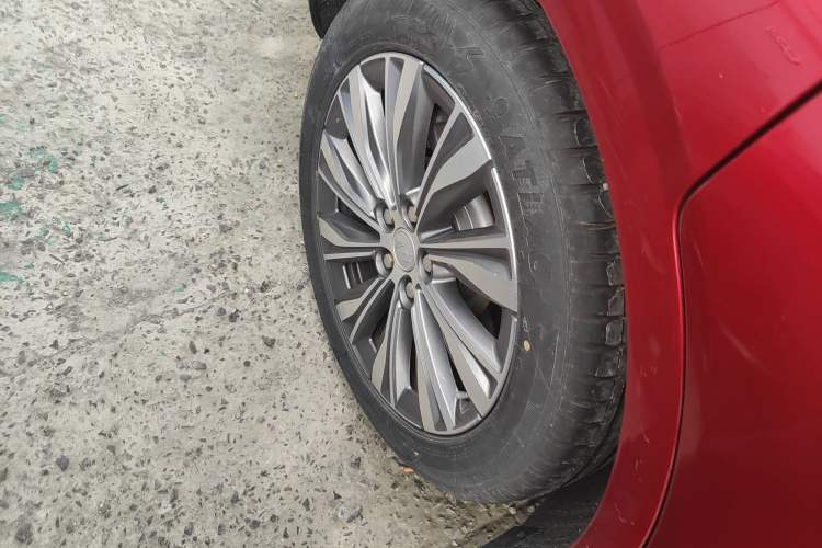 Used Hongqi E-QM5 2024 560km PLUS
