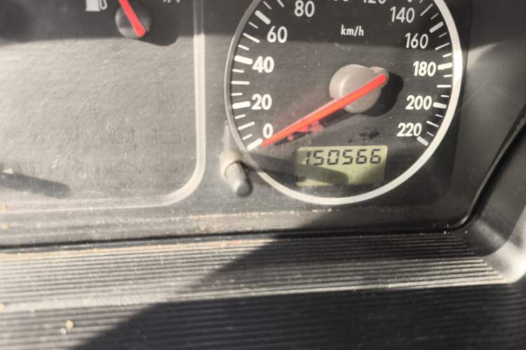 Used Volkswagen Santana Vista 2008 1.8L Manual Sishang Model Odometer Close Up