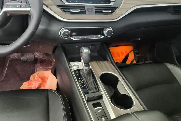 Used Nissan Teana 2021 2.0L XL Comfort Edition Gear Lever