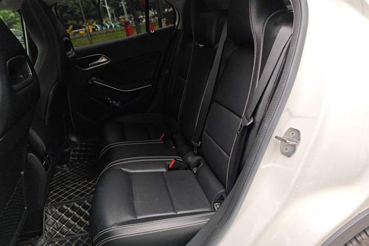 Used Mercedes-Benz GLA 2018 GLA 200 Sport Edition Left Rear Seat