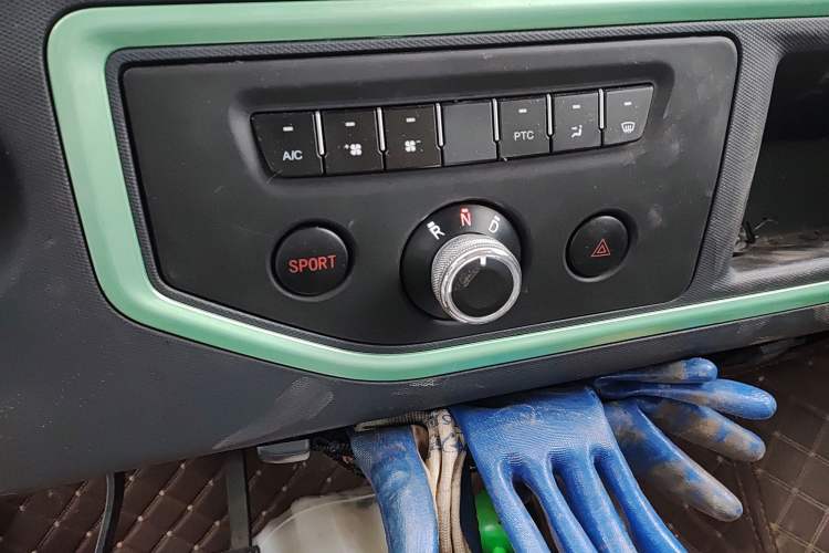 Used Chengshi 01 2021 Chuanfu Edition Single-Row Closed Cargo Van Two-Seater Single Battery
