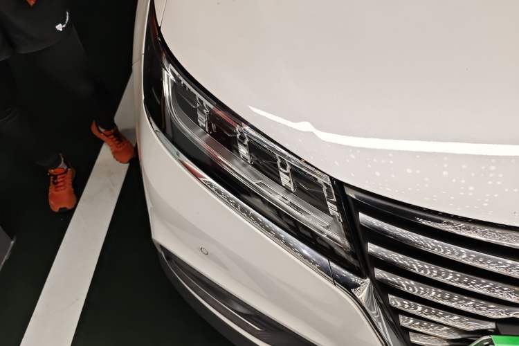 Used Roewe RX5 New Energy 2017 eRX5 50T Hybrid Connected Prestige Flagship Edition
