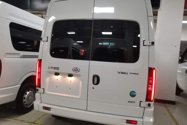 Used SAIC MAXUS Xintu V80 2024 Facelift Aoyuntong 6MT Long Wheelbase Mid-Top Version 147 Ps 6/7/8/9-Seater