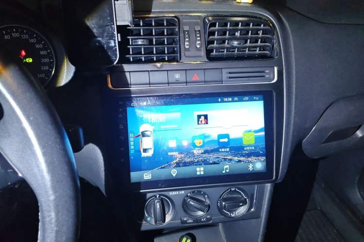 Used Volkswagen Polo 2016 1.6L Automatic Comfort Model
