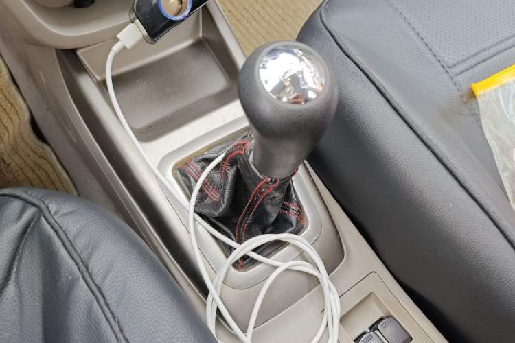 Used CHANGAN Alsvin V3 2012 1.3L Manual Comfort Version China IV Standard
