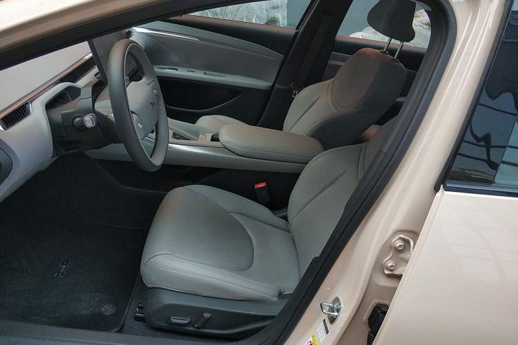 Used XPeng MONA M03 2024 620 with Ultra-Long Range
