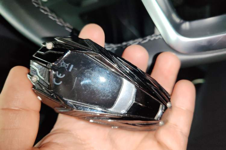 Used Audi Q5L 2022 40T Fashionable and Dynamic Model Vehicle Key