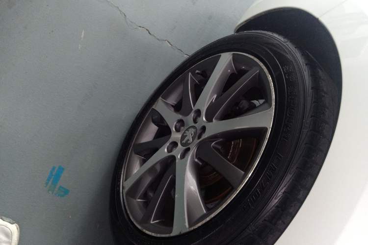 Used Peugeot 508 2015 1.8THP Automatic Prestige Edition Right Rear Wheel Hub