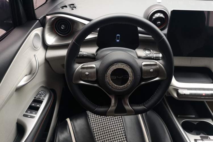 Used BYD Dolphin 2021 405 km Free Version