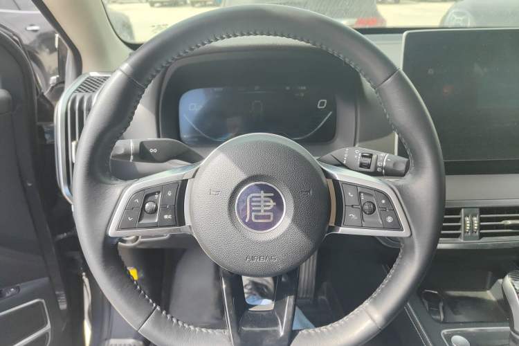 Used BYD Tang 2019 2.0T Automatic SmartConnect Luxury 7-Seater China VI Standard