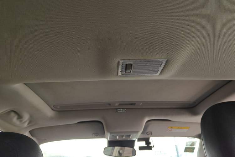 Used Buick Encore 2016 18T Automatic Two-Wheel Drive Urban Leading Edition