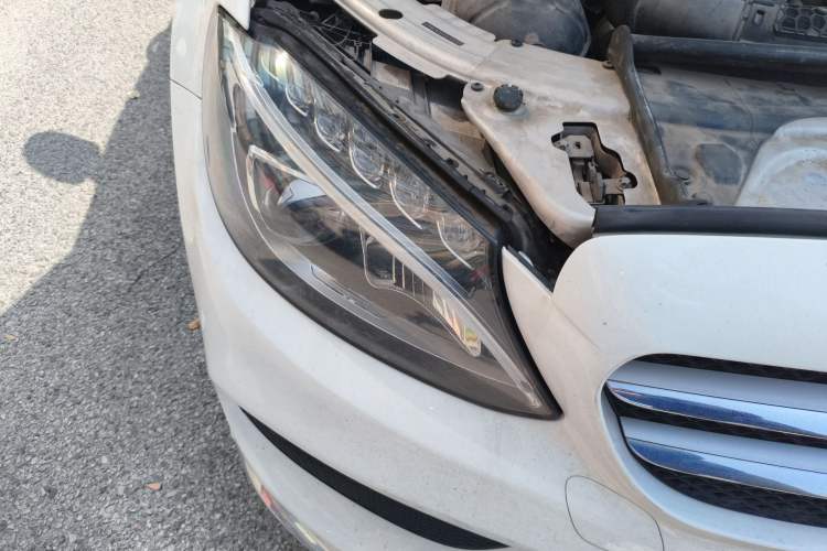 Used Mercedes-Benz C-Class 2016 C 200 L Sport Edition Right Front Headlight