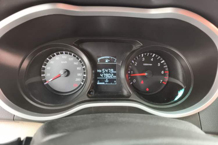 Used Jinbei 750 2015 1.5L Comfort Model
