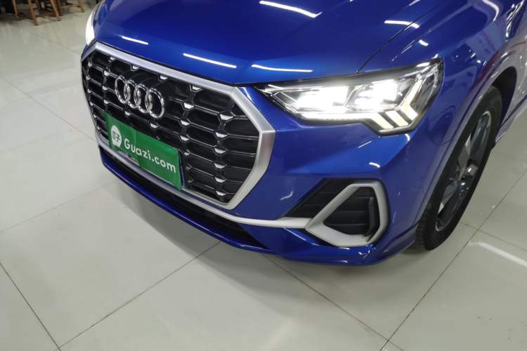 Used Audi Q3 2019 35 TFSI Fashion Dynamic Model
