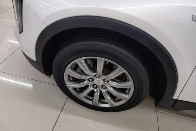 Used Cadillac XT4 2018 28T Two-Wheel Drive Leading Version Left Front Wheel Hub