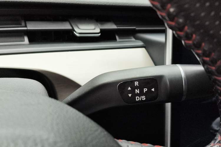 Used NETA V 2021 Ride-Hailing Custom Edition