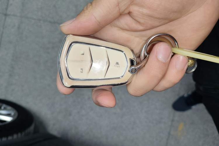 Used Cadillac XT4 2021 28T Two-Wheel Drive Leading Version
