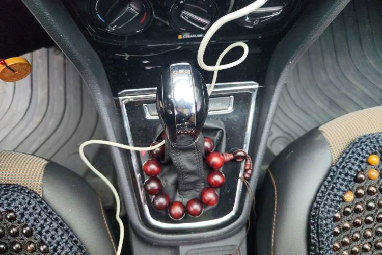 Used Volkswagen C-TREK 2017 230TSI DSG Comfort Version
