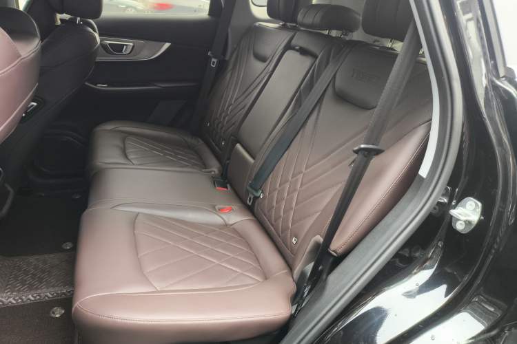 Used Chery Tiggo 8 PRO 2022 390T All-Wheel-Drive Ocean Edition 5 Seats Left Rear Seat