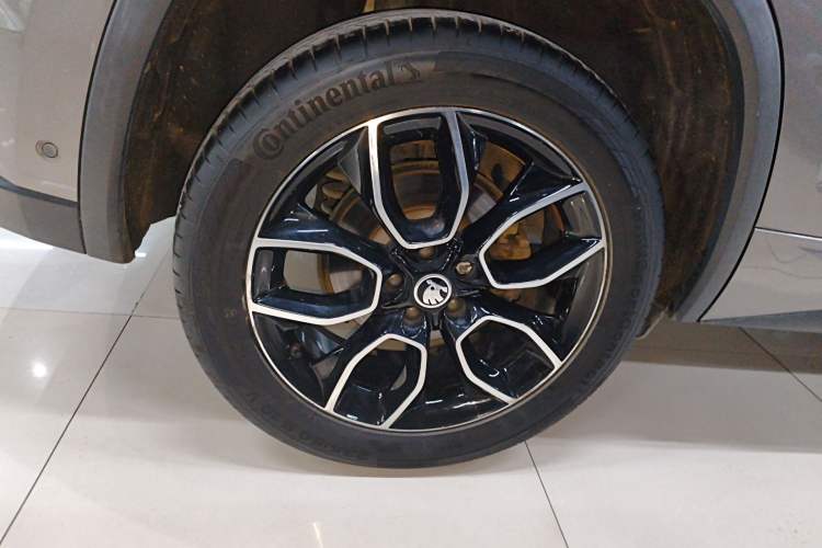 Used Skoda Kodiaq GT 2019 TSI330 Two-Wheel-Drive Luxury Edition China VI Standard Right Rear Wheel Hub