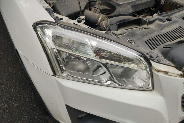 Used Chevrolet Trax 2016 1.4T Automatic Two-Wheel Drive Luxury Version Right Front Headlight