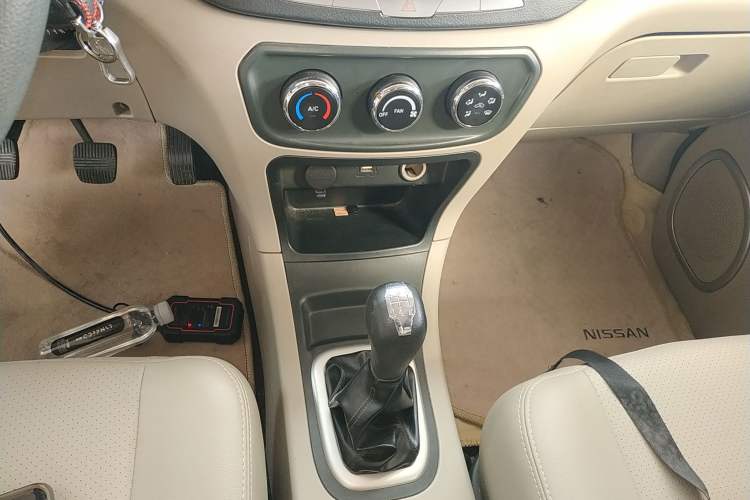 Used Dongfeng Shuaike 2016 1.6L Manual Comfort Model